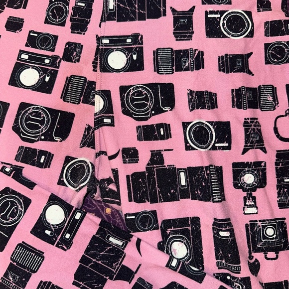 Pink and Black Camera Print Leggings - Picture 2 of 4